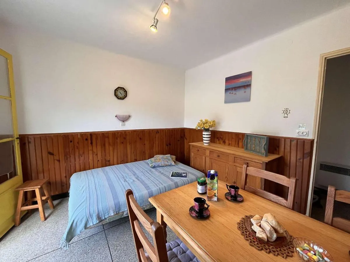 Apartment Appartement 2 Pieces Avec Jardin Privatif, Proche Plage Et Commerces, A Saint Aygulf - Fr-1-226A-103 Frejus